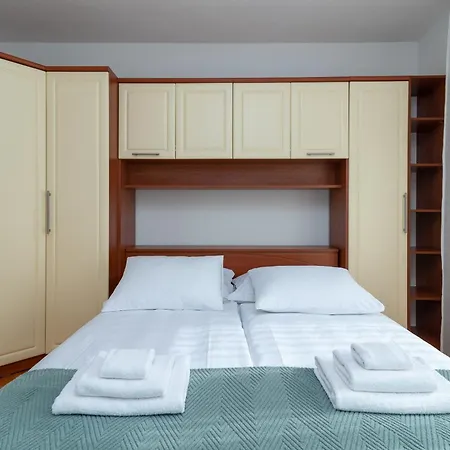 Domi Apartman *